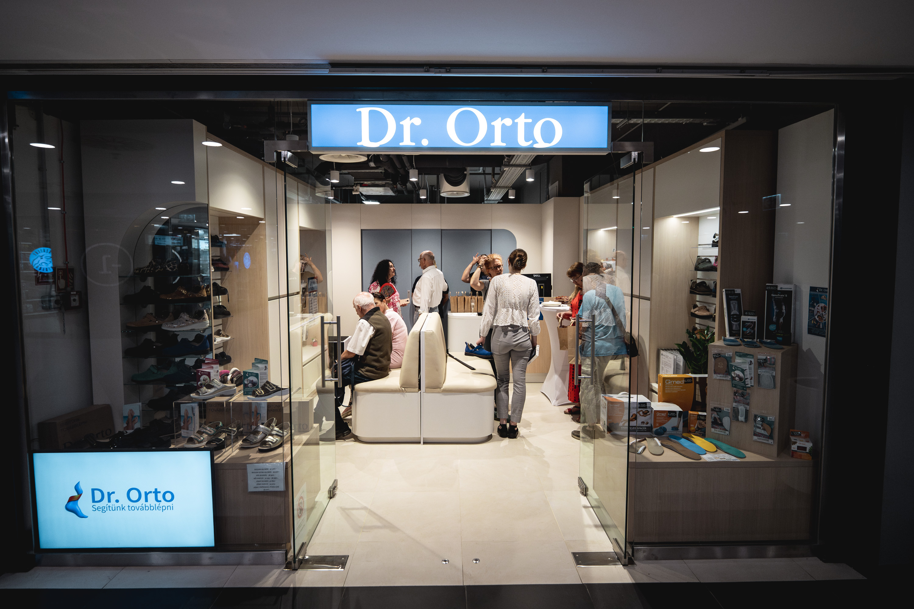 Dr. Orto Etele Plaza (-1. szint)